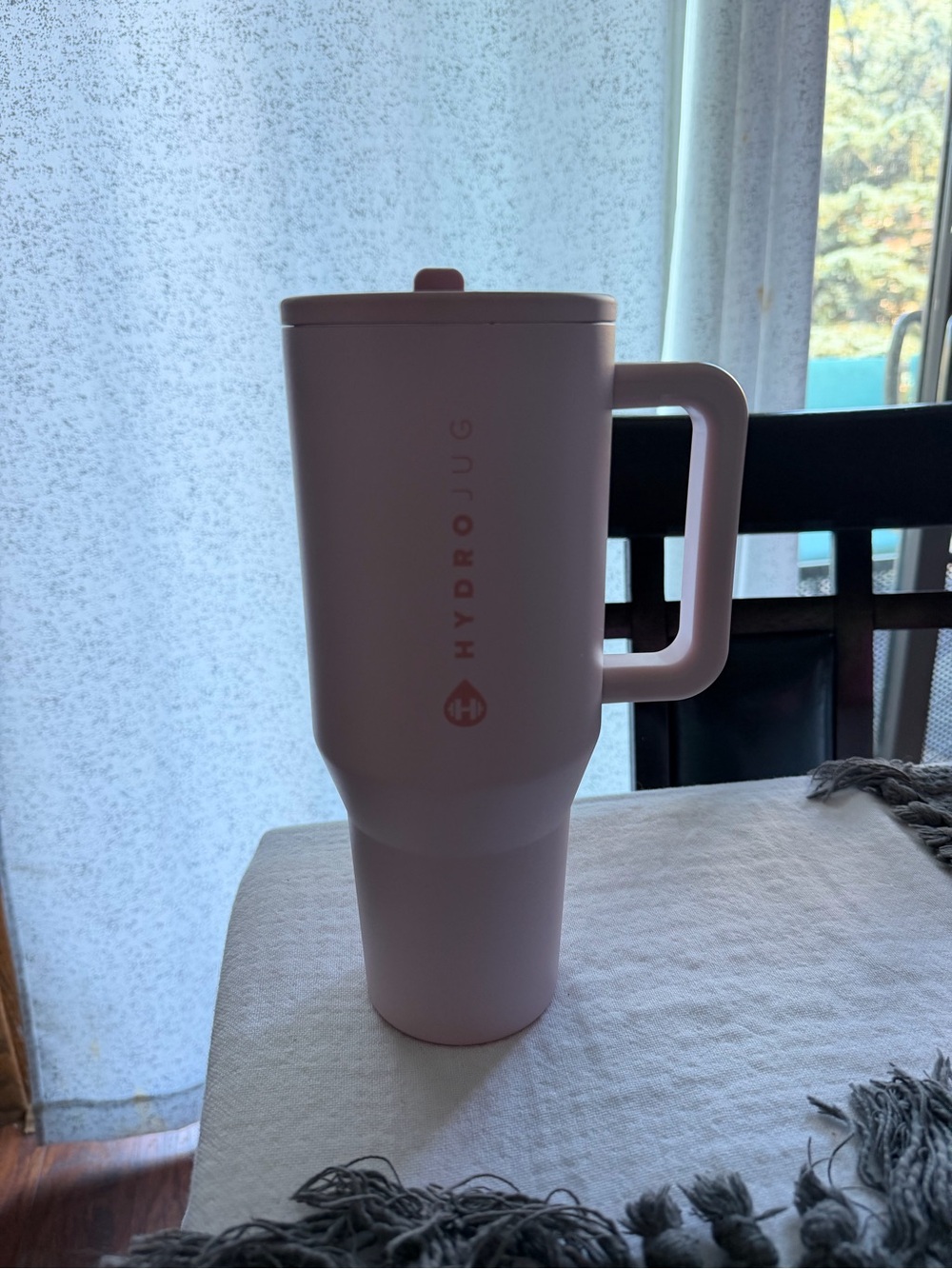 Hydrojug 40oz (pink sand)